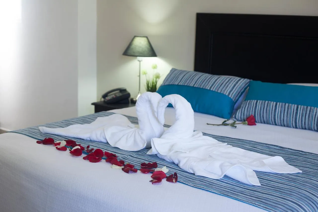 Hotel Tau Art Residence Santo Domingo 3*,